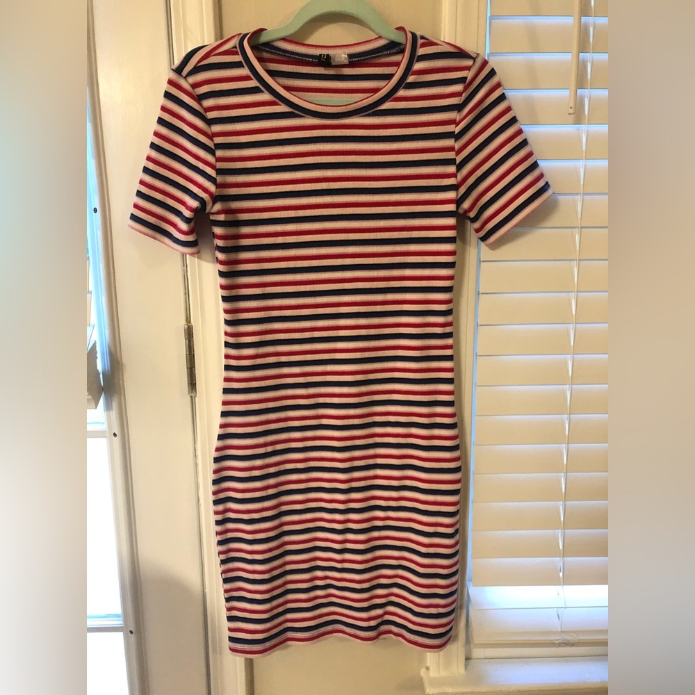 Striped Women’s dress. Size M